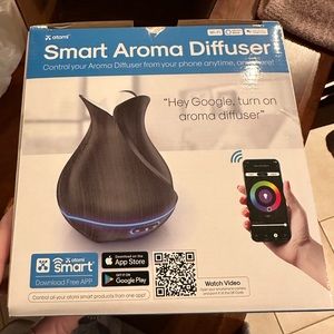 NWT Atomi Smart Aroma Diffuser